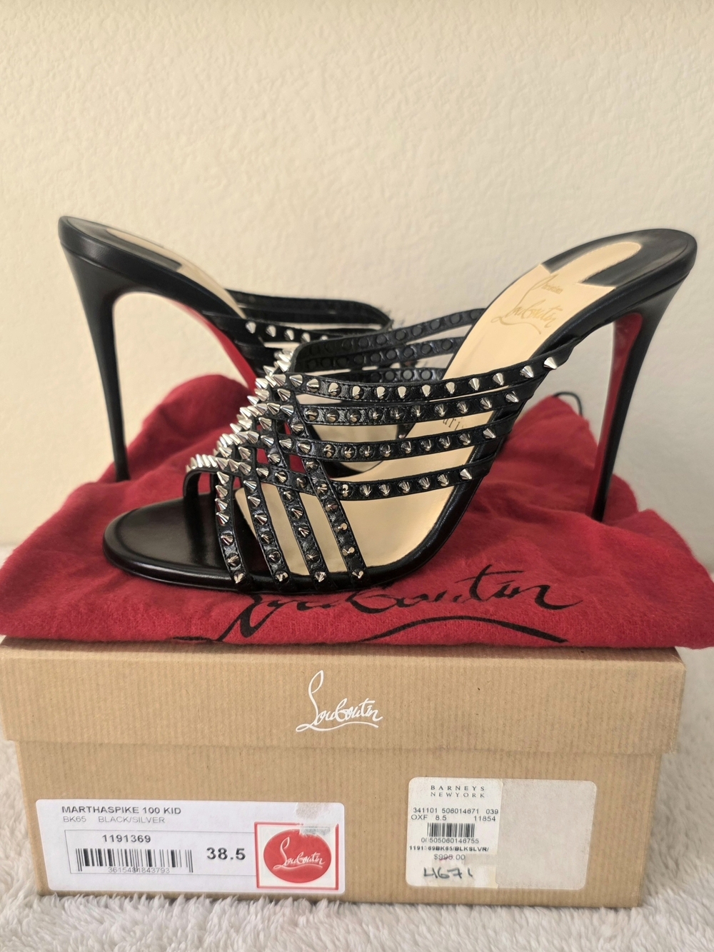 NWT Christian Louboutin Black Leather Silver Studded Mule Heels EU 38.5 / US 8